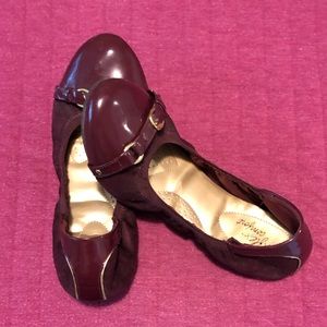 Dexflex Comfort Flats - Like New!